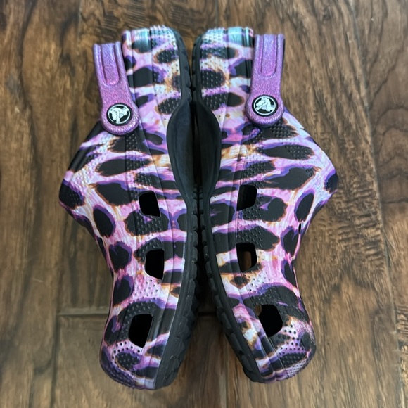 CROCS Purple and Black leopard, size J6 - Picture 8 of 9
